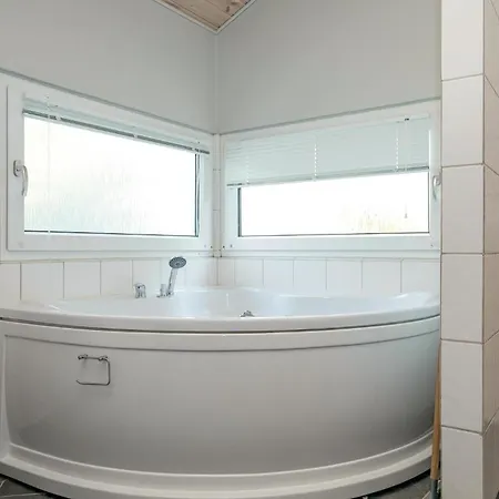 Holiday home Amazing In Hadsund With Sauna Helberskov