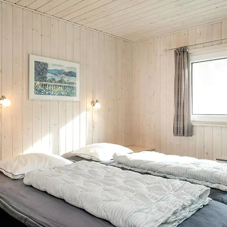 Amazing In Hadsund With Sauna * Helberskov